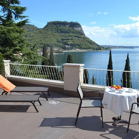 Excelsior Le Terrazze Hotel