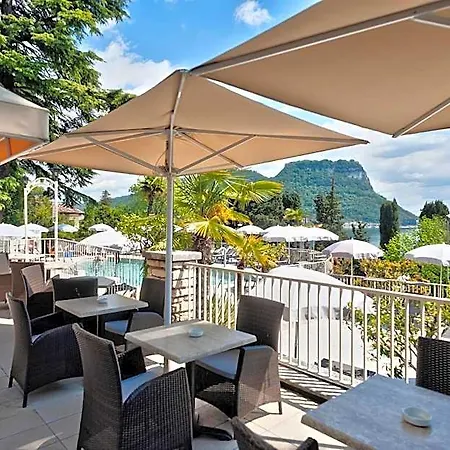 ホテル Excelsior Le Terrazze 4*