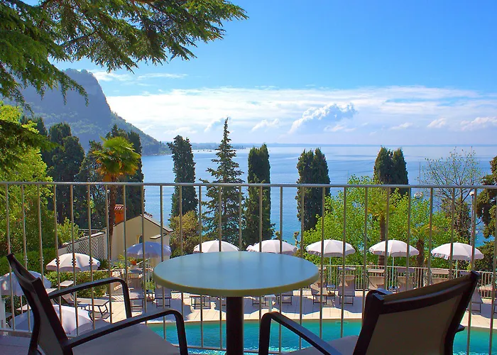 埃克塞斯尔露台酒店 加尔达