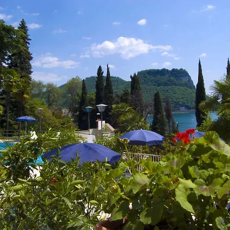 מלון Excelsior Le Terrazze 4*